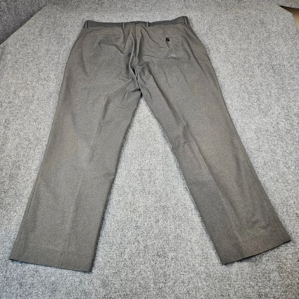 Walter Hagen Mens Golf Pants 38 Gray Performance Flat Front Trousers RN104141